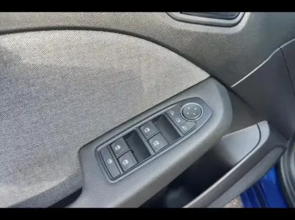 Photo 11 Renault Clio  1.6 E-Tech 145ch full hybrid Techno - 25