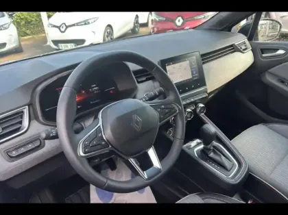 Photo 10 Renault Clio  1.6 E-Tech 145ch full hybrid Techno - 25