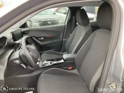 Photo 8 Peugeot 2008  e- 136ch Active