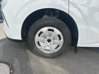 Photo 8 Ford Custom Gén. II Ph1 Trend 1