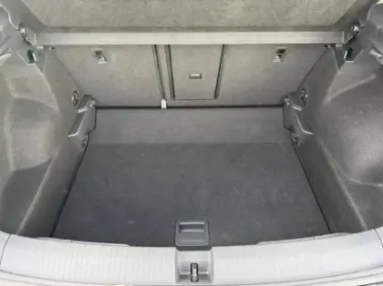 Photo 6 Volkswagen T-roc  1.0 TSI 110ch Life Plus