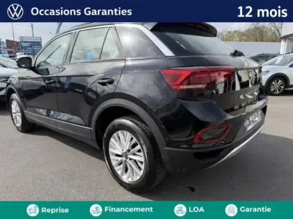 Photo 18 Volkswagen T-roc  1.0 TSI 110ch Life Plus