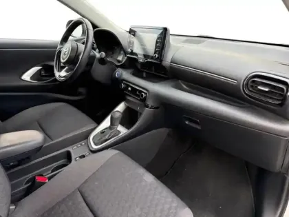 Photo 8 Toyota Yaris Gén. IV Ph1 Dynamic 5