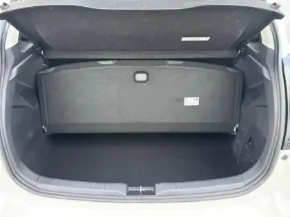 Photo 12 Toyota Yaris Gén. IV Ph1 Dynamic 5