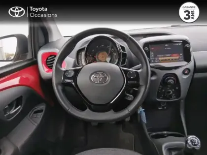 Photo 8 Toyota Aygo Gén. II Ph2 NG x-play 5