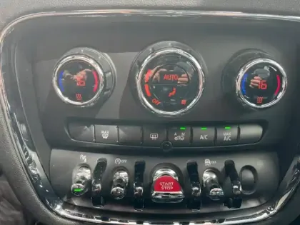 Photo 9 Mini Mini Gén. II (F54) Ph1 NG2 Kensington 5