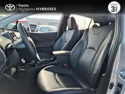 Photo 10 Toyota Prius Gén. IV Ph1 Lounge 5