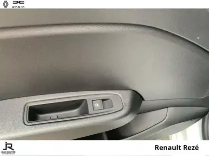 Photo 10 Renault Clio Gén. V (BJA) Ph2 Evolution 5