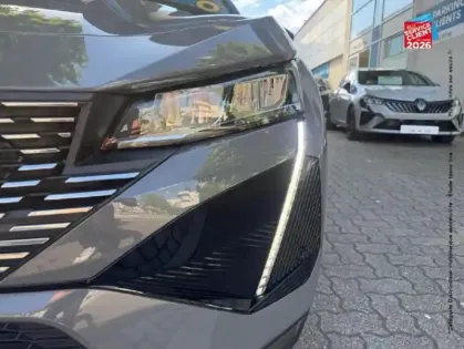 Photo 12 Peugeot 408  Hybrid 136ch Allure e-DCS6