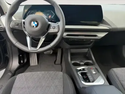 Photo 9 BMW Serie 1 Gén. IV (F70) Ph1 M Sport Design 5