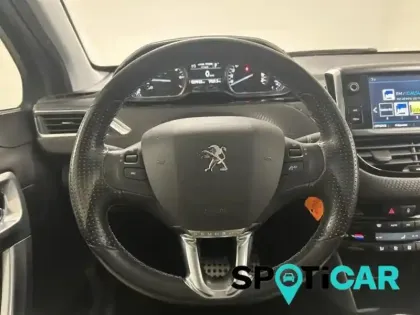 Photo 6 Peugeot 2008 Gén. I Ph2 Crossway 5