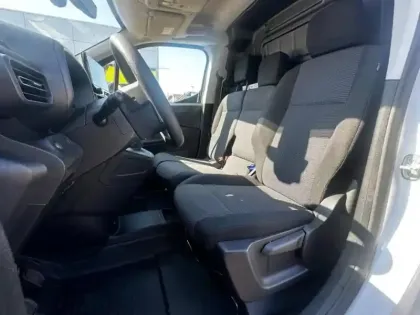 Photo 26 Opel Combo  Cargo M 650kg BlueHDi 100ch S&S Pack Premium Connect