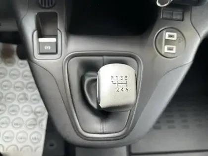 Photo 13 Opel Combo Gén. IV Ph2 Pack Premium Connect 4