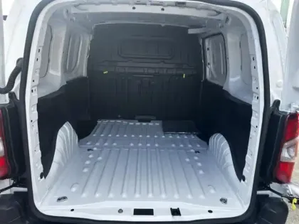 Photo 6 Opel Combo Gén. IV Ph2 Pack Premium Connect 4