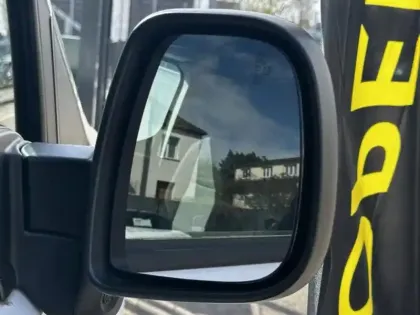 Photo 7 Opel Combo Gén. IV Ph2 Pack Premium Connect 4