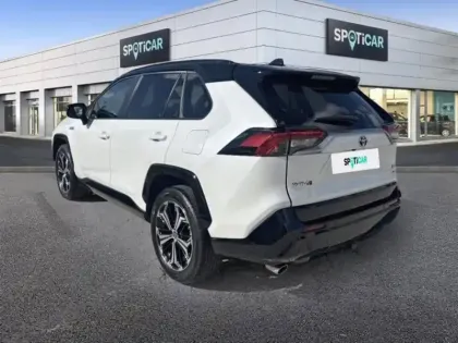 Photo 6 Toyota Rav4 Gén. V Ph1 Collection 5