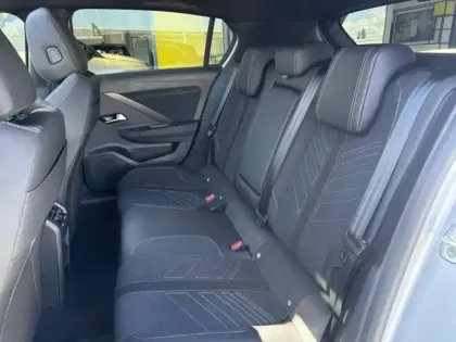 Photo 12 Opel Astra  1.2 Turbo Hybrid 145ch Ultimate e-DCT 6