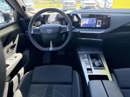 Photo 11 Opel Astra  1.2 Turbo Hybrid 145ch Ultimate e-DCT 6