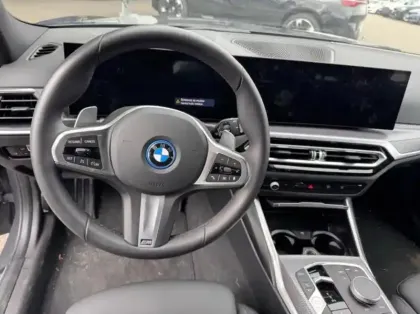 Photo 14 BMW Serie 3 Série 3 Touring 320eA 204ch M Sport