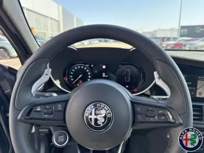 Photo 14 Alfa Romeo Giulia  2.2 Diesel 160ch Veloce AT8