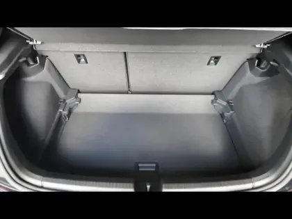 Photo 10 Volkswagen Polo Gén. VI Ph2 Evo R-Line Edition 5