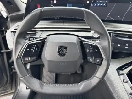 Photo 12 Peugeot 5008  Hybrid 145ch Allure e-DCS6
