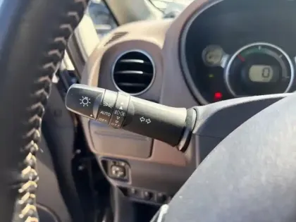 Photo 13 Citroën C-Zéro Gén. I Ph1 Confort 5