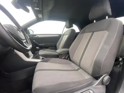 Photo 13 Volkswagen T-roc Gén. I Ph1 Style 2