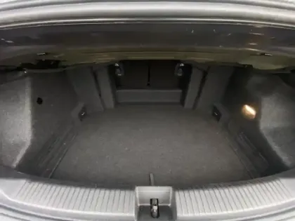 Photo 10 Volkswagen T-roc Gén. I Ph1 Style 2