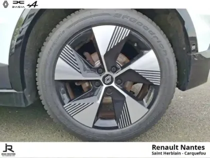 Photo 8 Renault Megane Gén. V (BCB) Ph1 Equilibre 5