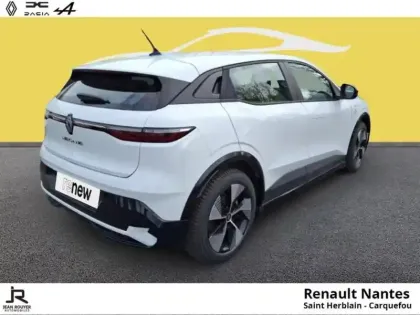 Photo 6 Renault Megane Gén. V (BCB) Ph1 Equilibre 5