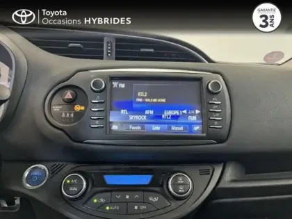 Photo 14 Toyota Yaris Gén. III Ph3 Dynamic 5