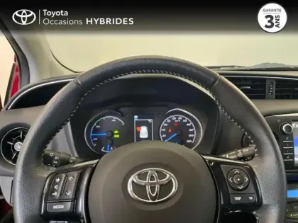 Photo 12 Toyota Yaris Gén. III Ph3 Dynamic 5