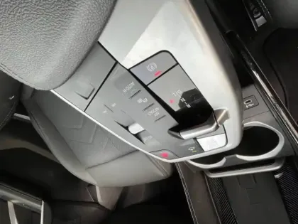 Photo 12 BMW X1  sDrive18d 150ch xLine First Edition