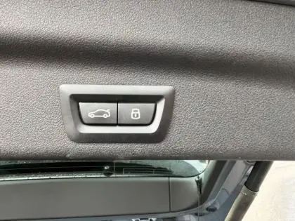 Photo 7 BMW X1  sDrive18d 150ch xLine First Edition