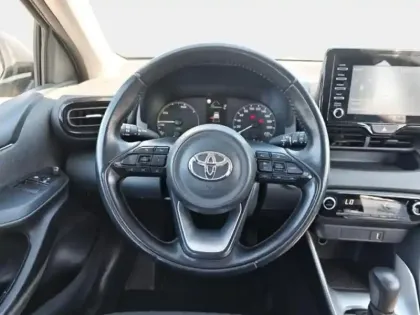Photo 29 Toyota Yaris  116h France 5p