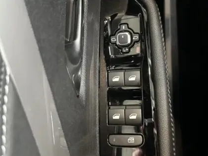 Photo 10 Opel Astra Gén. VI Ph1 GS 5