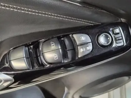 Photo 12 Nissan Juke Gén. II (F16) Ph1 Evo Tekna 5