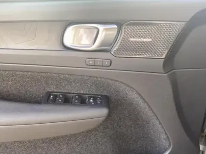 Photo 14 Volvo C40 Gén. I Ph1 NG Ultimate 5