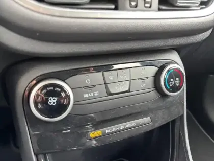 Photo 14 Ford Puma  1.0 Flexifuel 125ch S&S mHEV Titanium