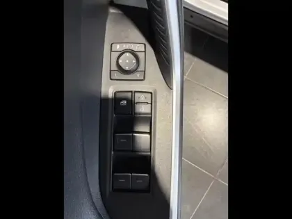 Photo 13 Toyota Rav4 Gén. V Ph1 Dynamic 5