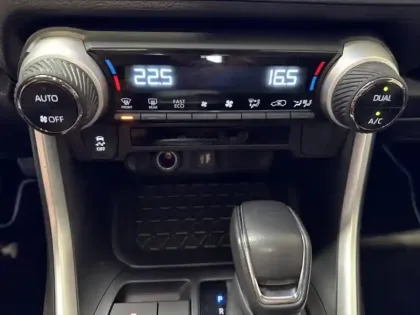 Photo 11 Toyota Rav4 Gén. V Ph1 Dynamic 5