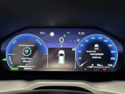 Photo 7 Toyota Rav4 Gén. V Ph1 Dynamic 5