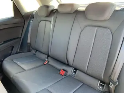 Photo 13 Audi Q4  e-tron 35 e-tron 170ch