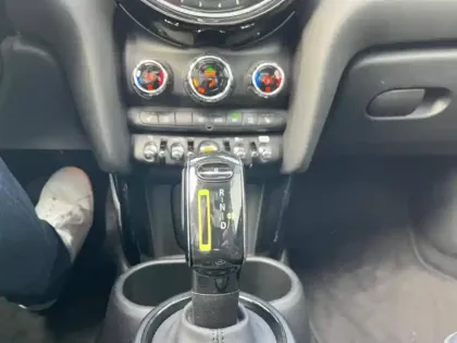 Photo 6 Mini Mini Gén. III (F56) Ph3 Edition Premium Plus 3