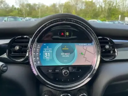 Photo 8 Mini Mini Gén. III (F56) Ph3 Edition Premium Plus 3