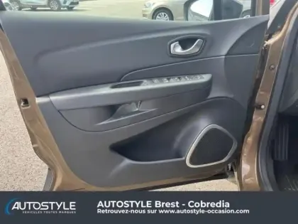 Photo 22 Renault Captur  1.5 dCi 90ch energy Intens EDC