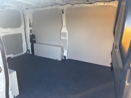 Photo 11 Ford Custom Gén. II Ph1 Sport 1