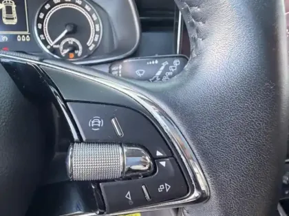 Photo 14 Skoda Kamiq  1.0 TSI Evo 110ch Ambition