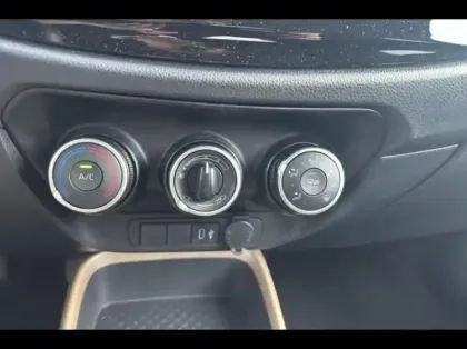 Photo 13 Toyota Aygo  X 1.0 VVT-i 72ch Design MY24